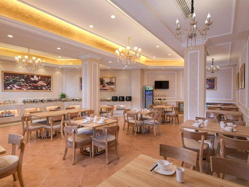 Vienna Hotel Fujian Quanzhou Wanda Quanxiu Road in ฉวนโจว