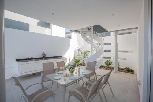 Three-Bedroom Villa with Private Pool image 10