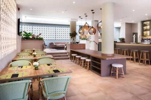 Catalonia Santa Justa - image 8