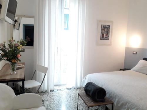 CAMERA GIGLIA 2