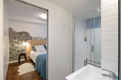2 Montfort - main image