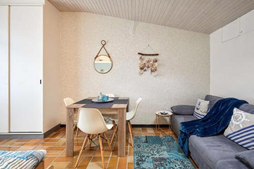 AMAZING BEACH & SUNSETS JUST 75m FROM THE BEACH! in Sluis