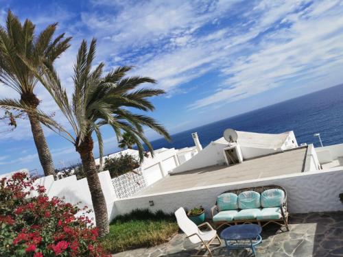 San Agustín Seaviews and flowers