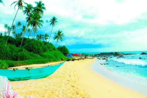 Thatched Villa Tangalle