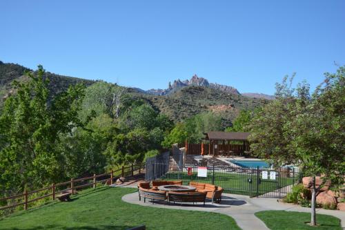 Holiday Inn Express Springdale - Zion National Park Area an IHG Hotel - image 40