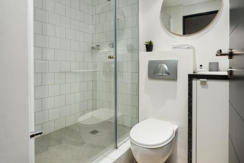 Rockwell Apartments - image 6