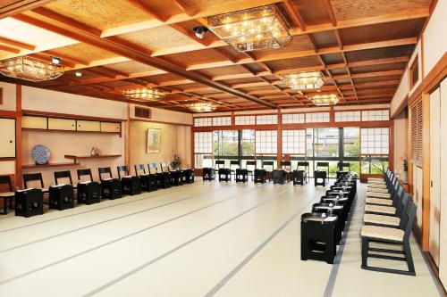 Tazuru – Kyoto, IL