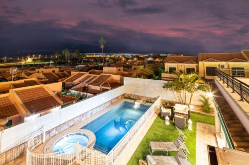 Villa room in Villa Dalara Maspalomas Private Pool and Jacuzzi