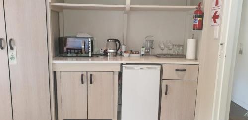 Ladera - Vista Self-catering Guesthouse 5