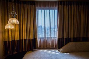 Royal Benja Hotel - Big Rooms, Family Friendly, Bangkok (fotografie 11)