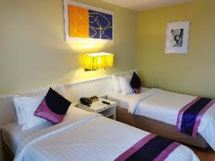 Tongtara Riverview Hotel, Bangkok (photo 6)