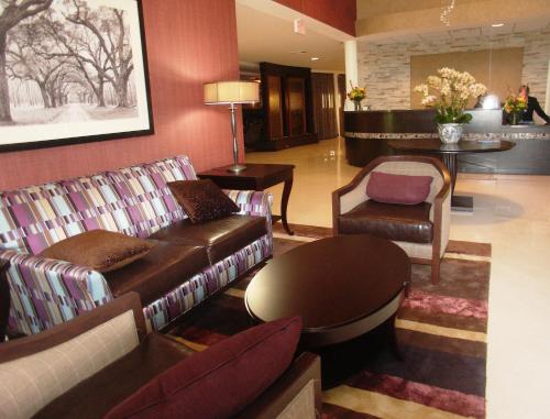 大堂, Armoni Inn & Suites in 奧蘭治堡
