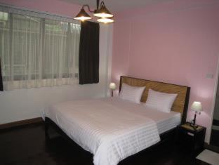 Baan Glang Soi Restaurant & Guesthouse, Bangkok (foto 5)