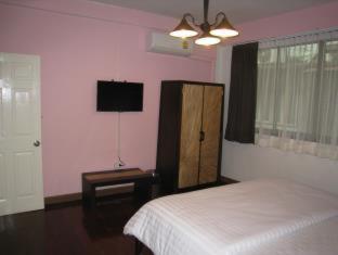Baan Glang Soi Restaurant & Guesthouse, Bangkok (foto 6)