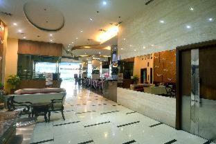 World Hotel near Museum Bank Indonesia