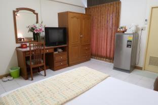 Phawana Sweet Hotel, Бангкок (фото 6)