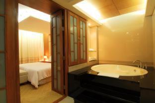 สุนีย์ แกรนด์ โฮเทล แอนด์ คอนเวนชั่น เซ็นเตอร์ (Sunee Grand Hotel&Convention Center) in อุบลราชธานี