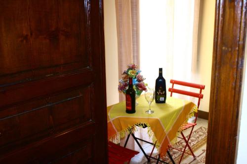 One-Bedroom Apartment with Balcony image 2