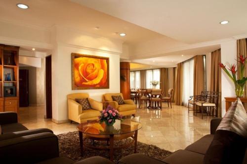 Grand Tropic Suites Hotel in Grogol