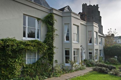 The Old Rectory - Accommodation - Hastings