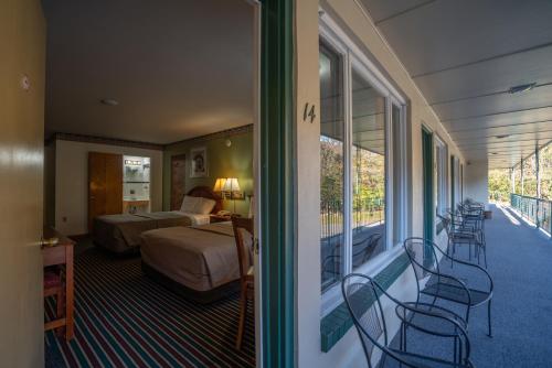 Mahoning Inn - image 3