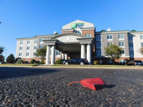Holiday Inn Express Hotel & Suites Millington-Memphis Area By IHG - 숙소 외관