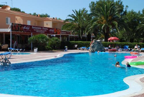 Apartamentos Maribel - image 4