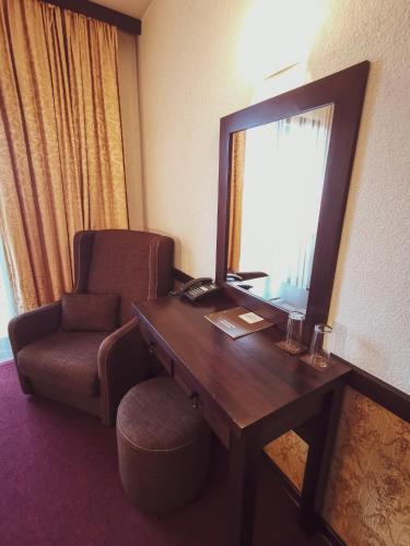 Double Room image 5