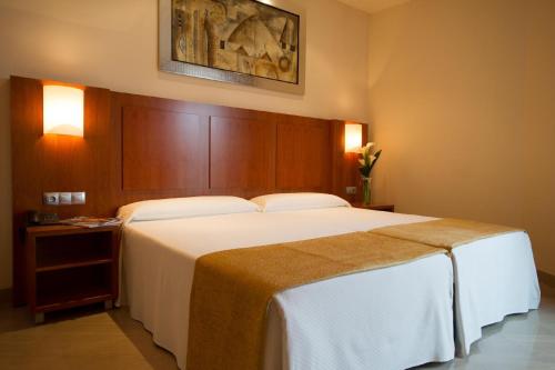 Leflet Valme Room Type - Triple Room