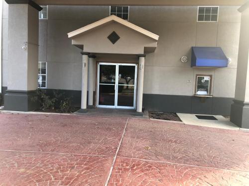 Diboll Inn and Suites - 숙소 외관
