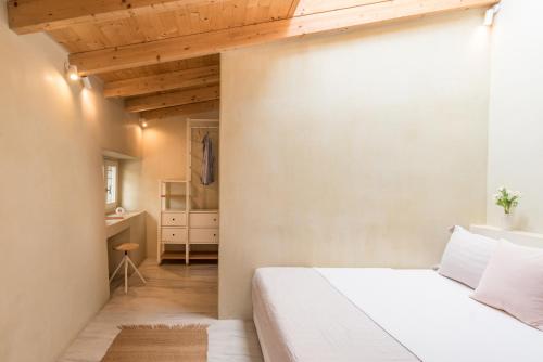 Anafiotika hideaway acropolis Athens by Cycladica, Афины (фото 6)