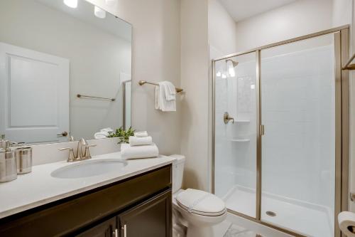 High End 4 Bed 3 Ba Champions Gate Pool Home8933ST