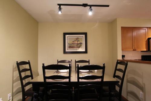 Glacier's Reach by Whistler Retreats - Apartment - Whistler Blackcomb