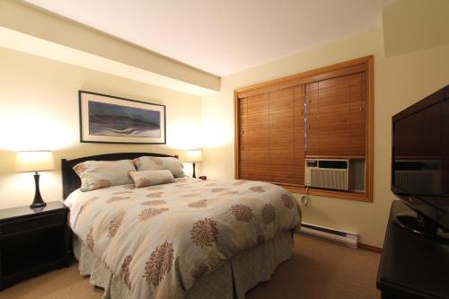 Two-Bedroom Apartment with Hot Tub image 10