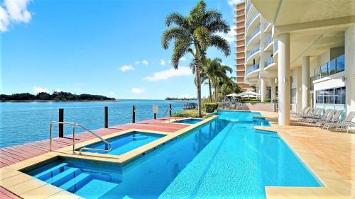Luxury Waterfront Maroochydore Free Wine Netflix Parking