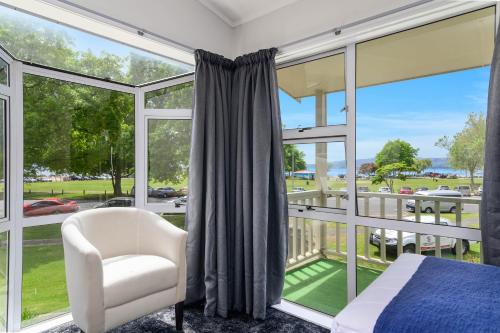 Lake Lodge Motel Rotorua Ideally located in the Rotorua City Center area, Ledwich Lodge Motel promises a relaxing and wonderful visit. Featuring a satisfying list of amenities, guests will find their stay at the property a co