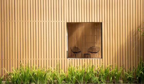 Veravian Resort - Tap to explore photos