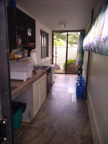 Money Saver Home 5 Min To Airport, Wifi/netflix