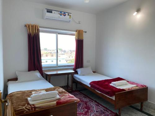 Superior Deluxe Double or Twin Room  image 2