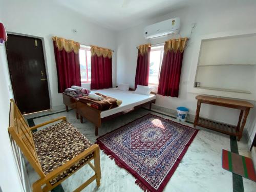 2 twin beds