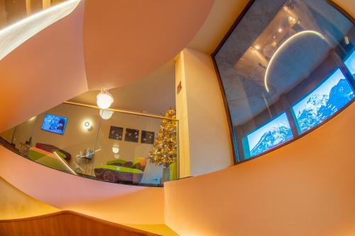 OMAMA Hotel - image 2