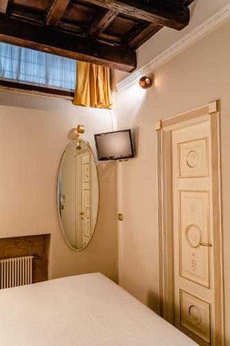 Locanda Del Sole-Roma Piazza Di Spagna Ripetta, Roma (foto 7)
