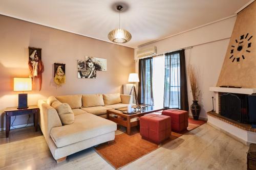  Luxury Apartment Ag Paraskevi, Pension in Athen bei Paianía