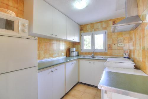 Three-Bedroom House image 3
