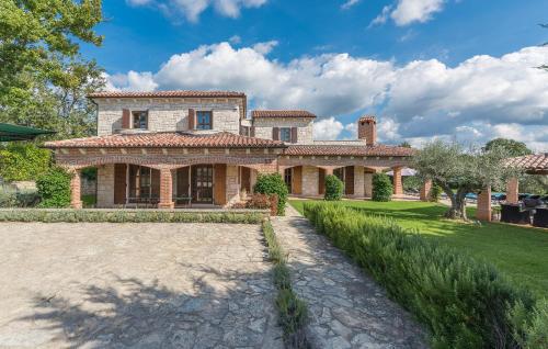 Luxury Unique Stone Villa Rustica in Istria - Accommodation - Barat