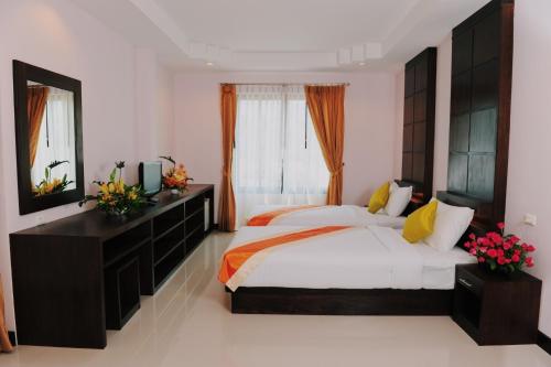 room detail thumbnail 0