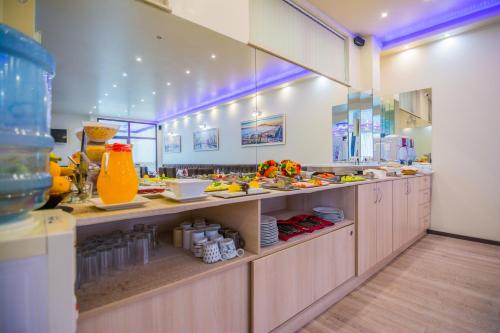 Hotel Aris - image 42