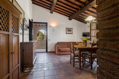 Casa Vacanze Santa Maria - Tap to explore photos