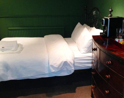 1 double bed