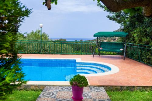  Amari Villa, beach hideaway, By ThinkVilla in Vlikhádha
